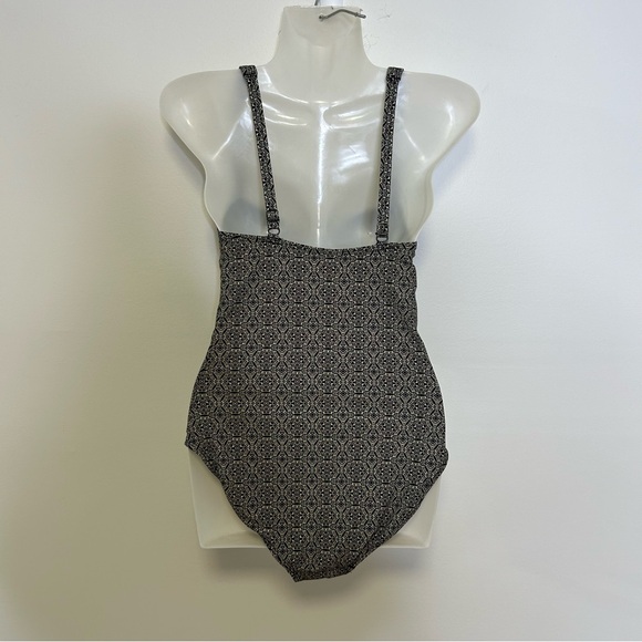 ◾️Nip Tuck Swim Joanne Twist Front Design Tummy Control One Piece Swimsuit - Picture 10 of 10